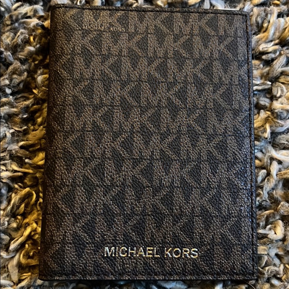 Brand New Michael Kors Card Holder/Passport Holder